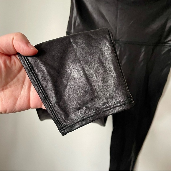 Spanx Faux Leather Leggings Black Size 1X - Picture 7 of 10